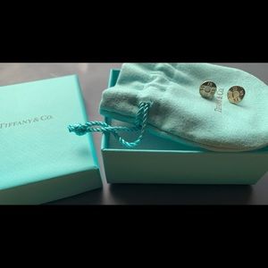 New Tiffany and co. atlas earrings & box silver